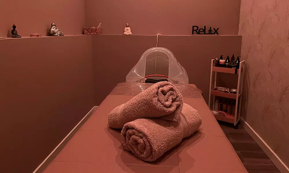 Ritual head spa japonés con dulces y té