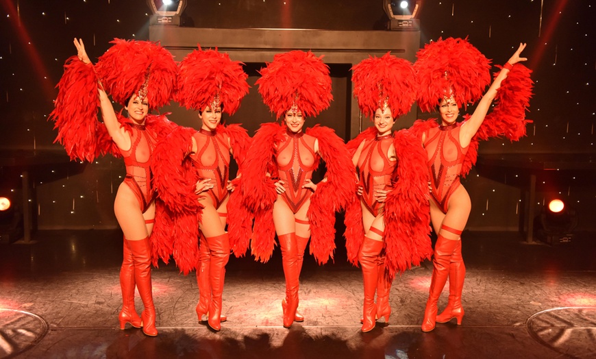 Image 2: Soirée glamour au Cabaret l'Extravagance