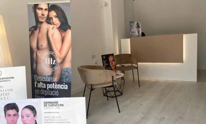 Image 10: Tarifa plana de 1 año de depilación láser en 1 zona corporal a elegir 