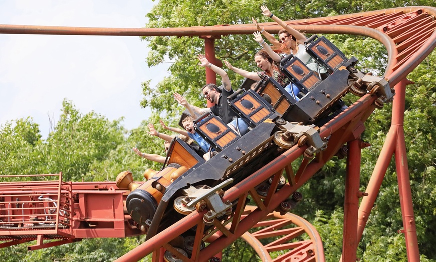 Image 5: Pleasurewood Hills Theme Park