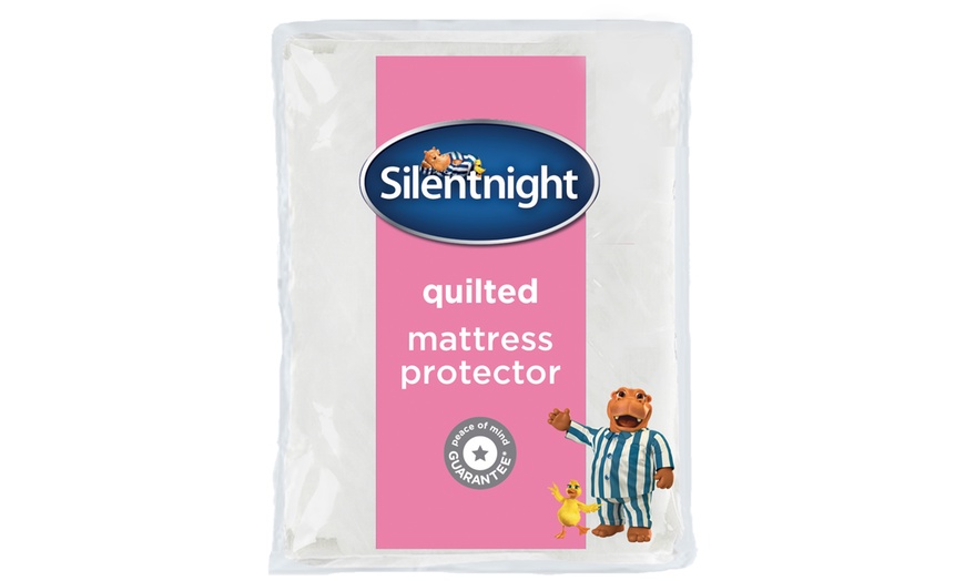 Image 4: Silentnight Mattress Protector