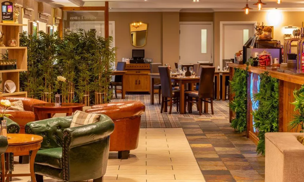 West Yorkshire: 4* Standard Double or Twin Room with Breakfast & Wi-Fi