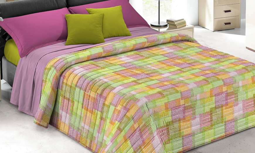 Image 16: Trapuntino estivo in microfibra