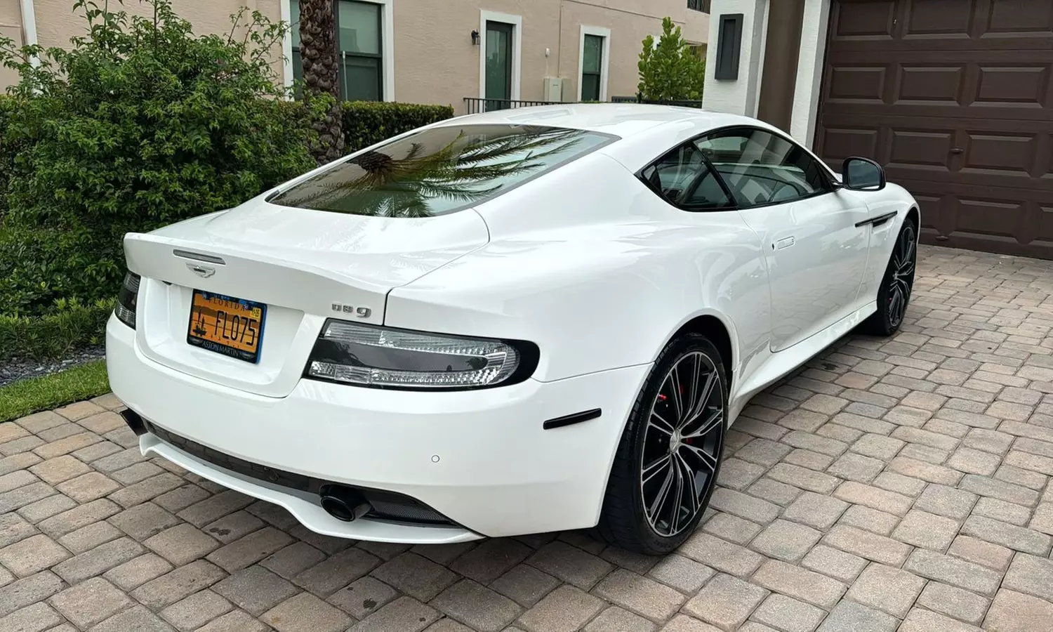 Interior & Exterior Detailing and Ceramic Coating