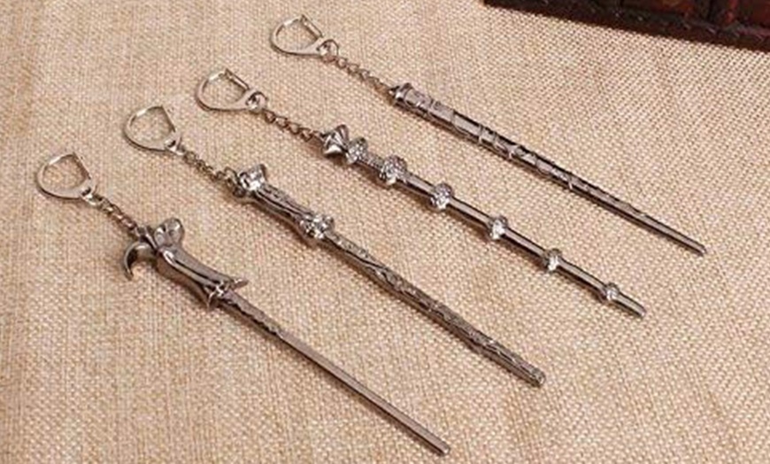 Image 6: Magic Academy Pendant Set