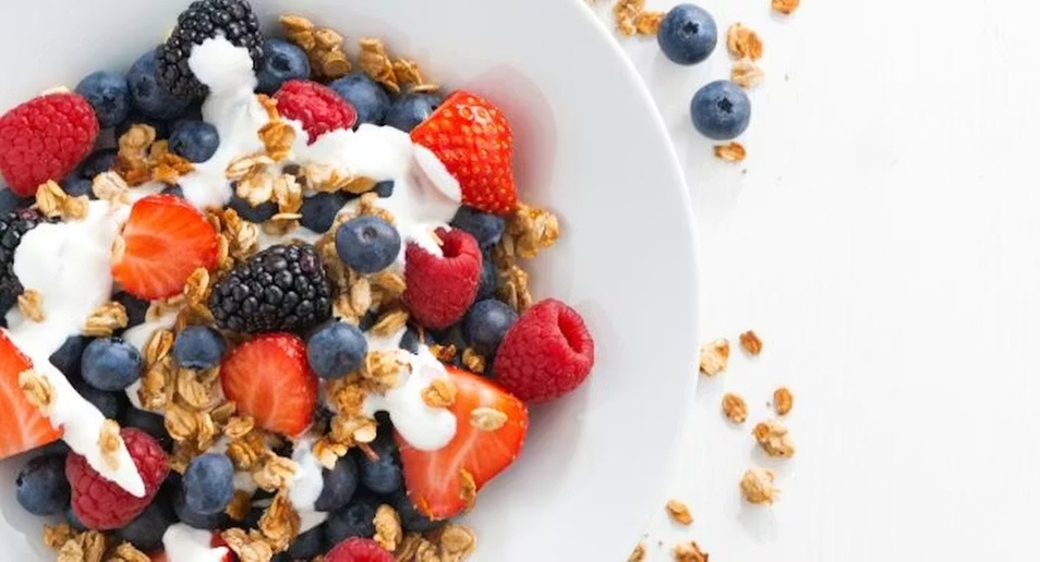 Gesunde reichhaltige Frühstücksbowl nach Wahl für 1 bis 4 Personen