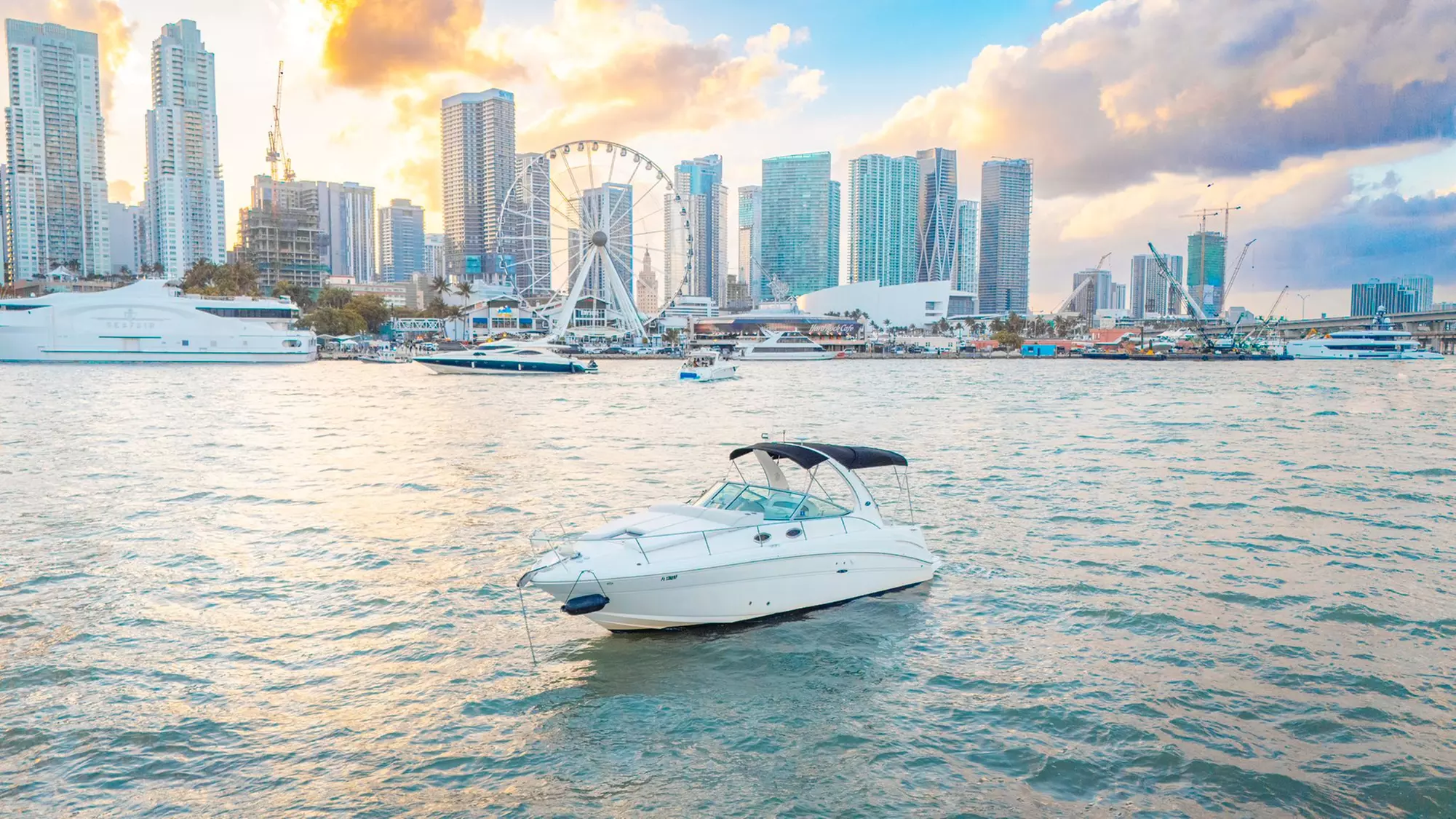 Jet Ski & Boat Combo: 4 or 6 Hrs on the Water for Upto 6 or 13 People