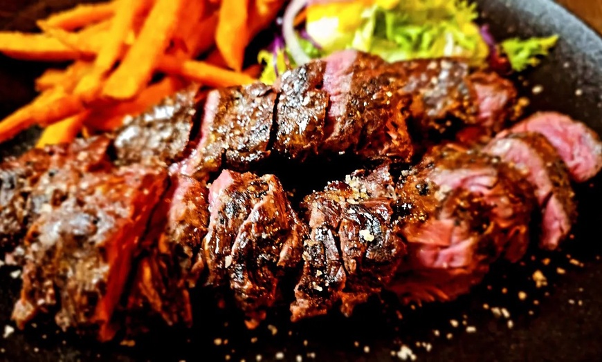 Image 21: Menú de cocina al grill para 2 o 4 con entrante, postre y bebida