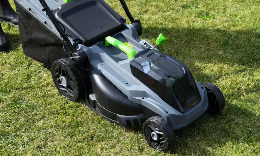 Lawn Mowers and Grass Trimmers