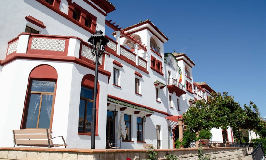 Image 4: Circuito Termal y Naturaleza: Hotel Balneario Marmolejo