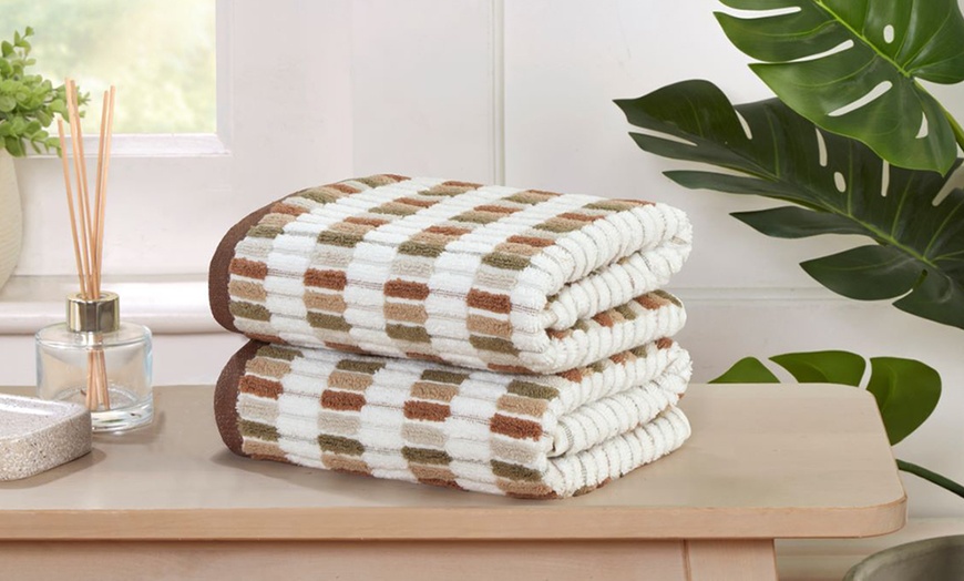 Image 8: One or Two Santa Cruz Cotton Bath Sheet 500 GSM