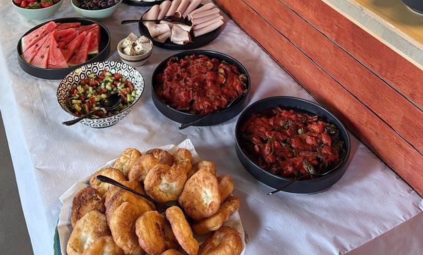 Image 2: Sonntagsbrunch: Frühstücksbuffet inkl. Heißgetränk für 2 oder 4 Pers.