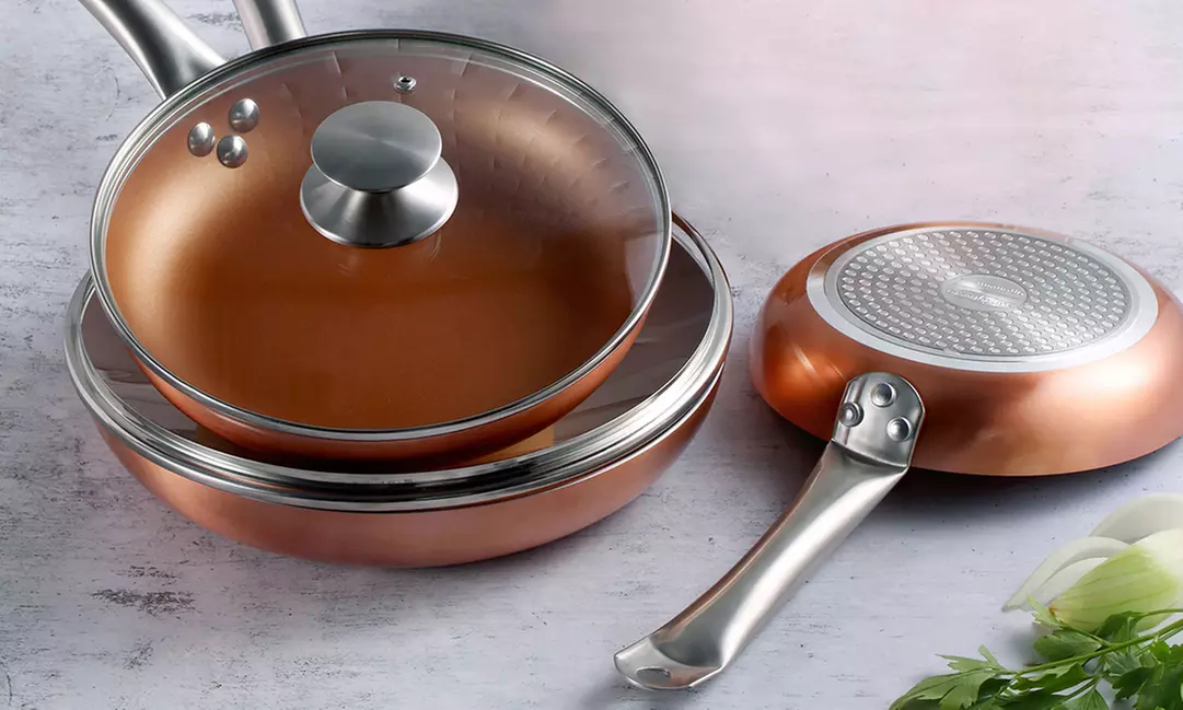 5-delige set die bestaat uit 3 pannen en 2 deksels van het merk Bergner - Primary Image