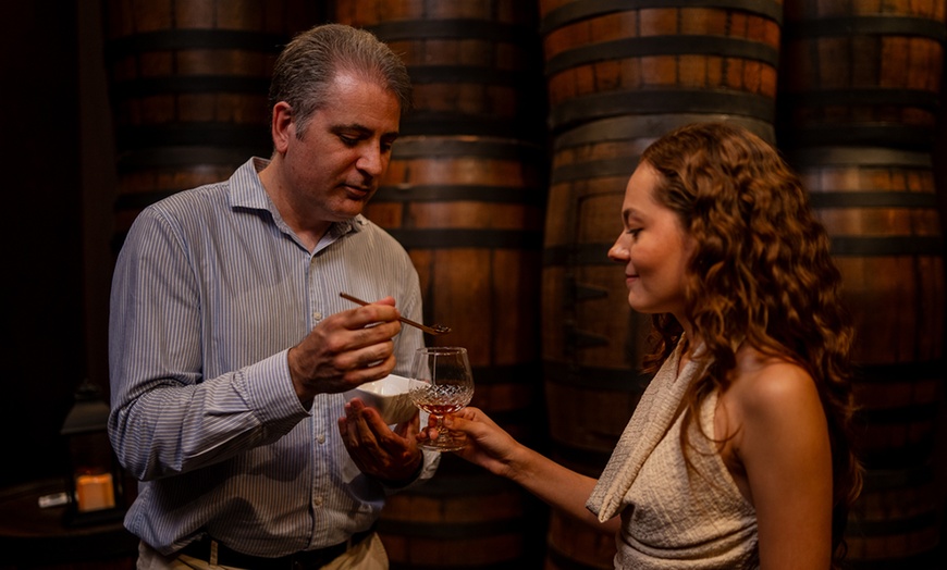 Image 7: Cata de ron para 2 con visita a la barrica y fusión sensorial 