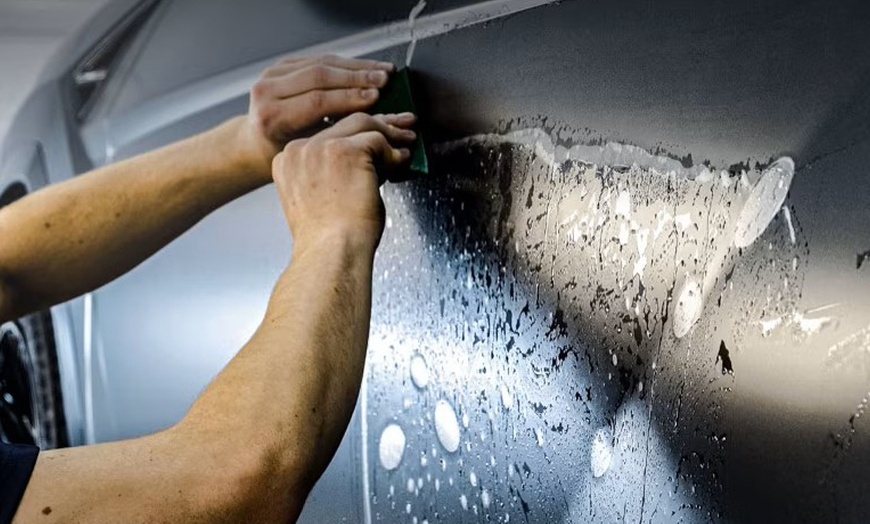 Image 3: Film de protection pour voiture (comprenant plusieurs pièces) au choix