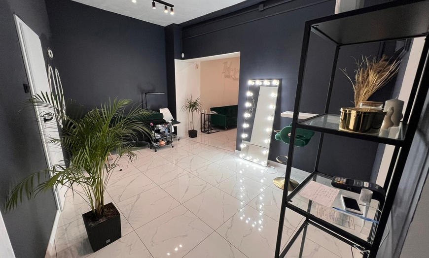 Image 2: Do 40% zniżki na Zabieg na twarz - Anti-Aging w Chwila dla Ciebie