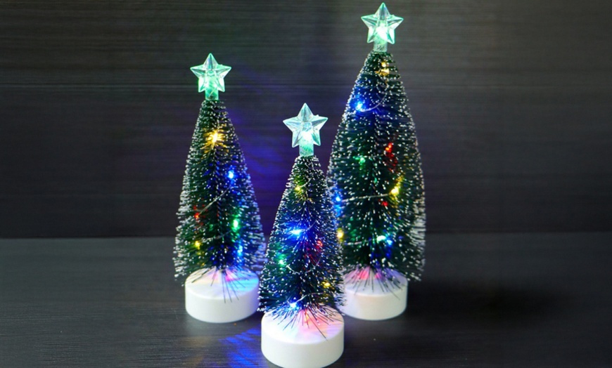 Image 5: Three-Pieces Tabletop Christmas Tree with Lights