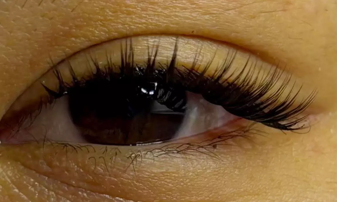 Glow Up w/ Classic, Hybrid, Volume, or Mega Volume Eyelash Extensions
