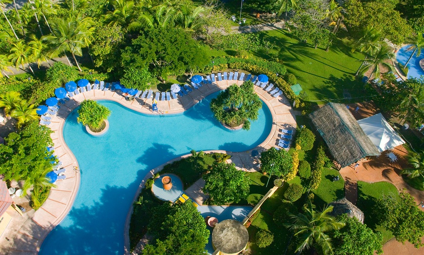 Image 3: ✈ 6-Night Costa Rica Trip w/Air, Car, Tours from Travel by Jen