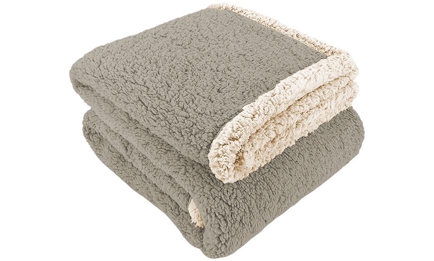 Image 2: Couverture STUBAI en Sherpa 