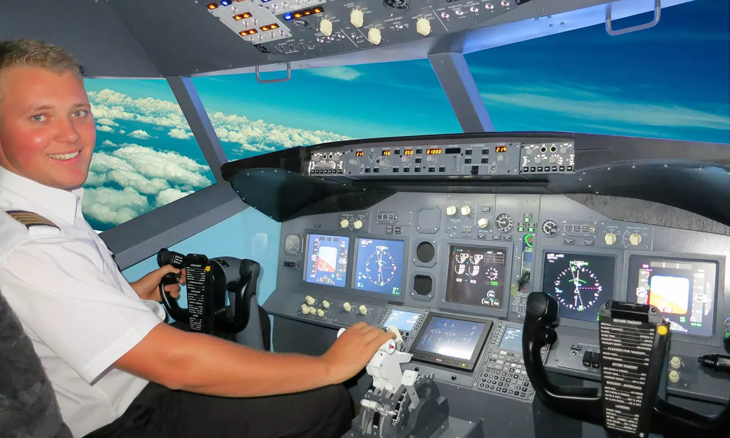 Feel the Rush with 30 or 60 Min 737 Flight Simulator Experience
