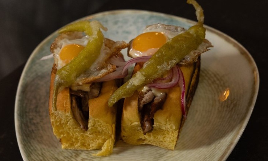 Image 3: Menú de sushi para 2 o 4 personas