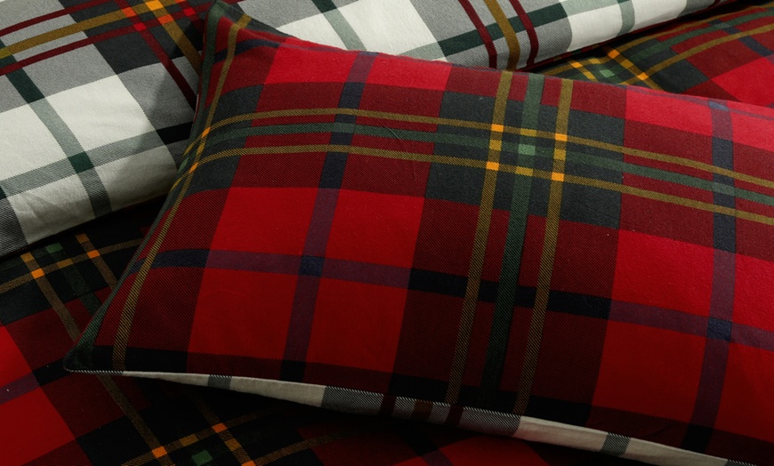 Image 2: Cotton Tartan Check Duvet Set