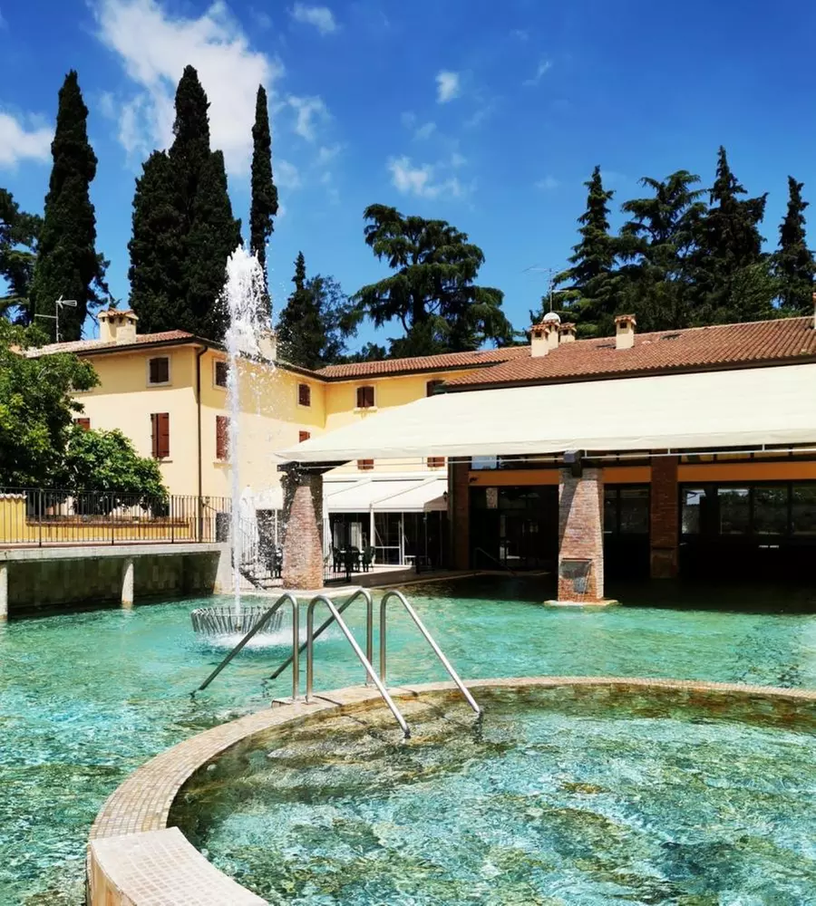 Colà di Lazise: camera doppia con colazione e Parco Termale Garda
