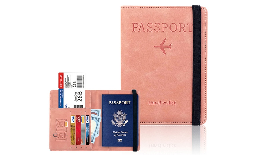 Image 4: RFID Blocking Passport Holder
