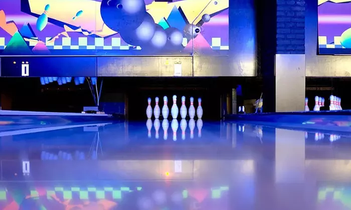 1 Hour Bowling w/Shoe Rental, Optional Beverage Pitcher & Large Fries