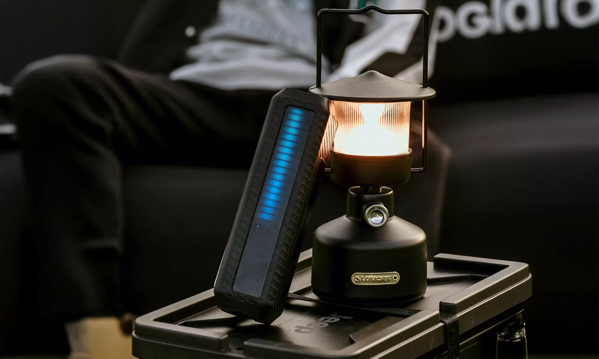 Lanterne LED autonome (100 heures) et rechargeable