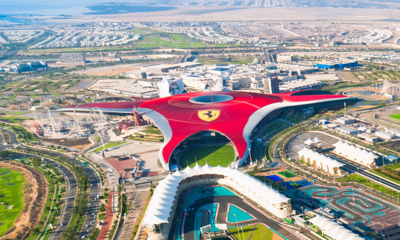 Flexible Yas Island Theme Park Access