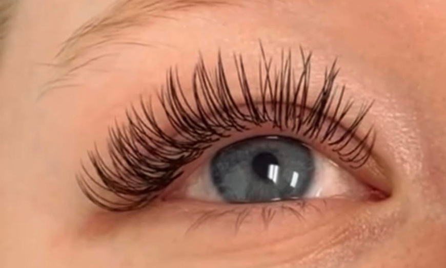 Image 4: Achieve a Fuller Look w/ Hybrid, Volume, or Classic Eyelash Extension
