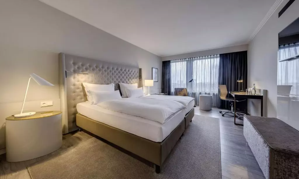 Düsseldorf: 2–3 Nächte inkl. Frühstück und Spa