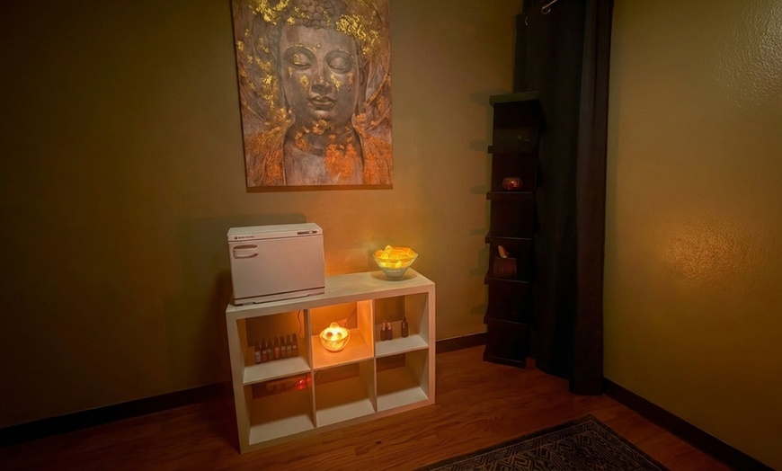 Image 3: Relax with a 60, 75, or 90-Minute Swedish or Deep Tissue Massage
