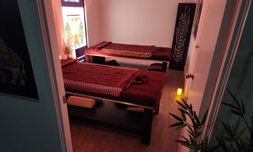 Image 2: Unwind with 45 or 60-Min Relaxation, Thai Oil or Deep Tissue Massage 