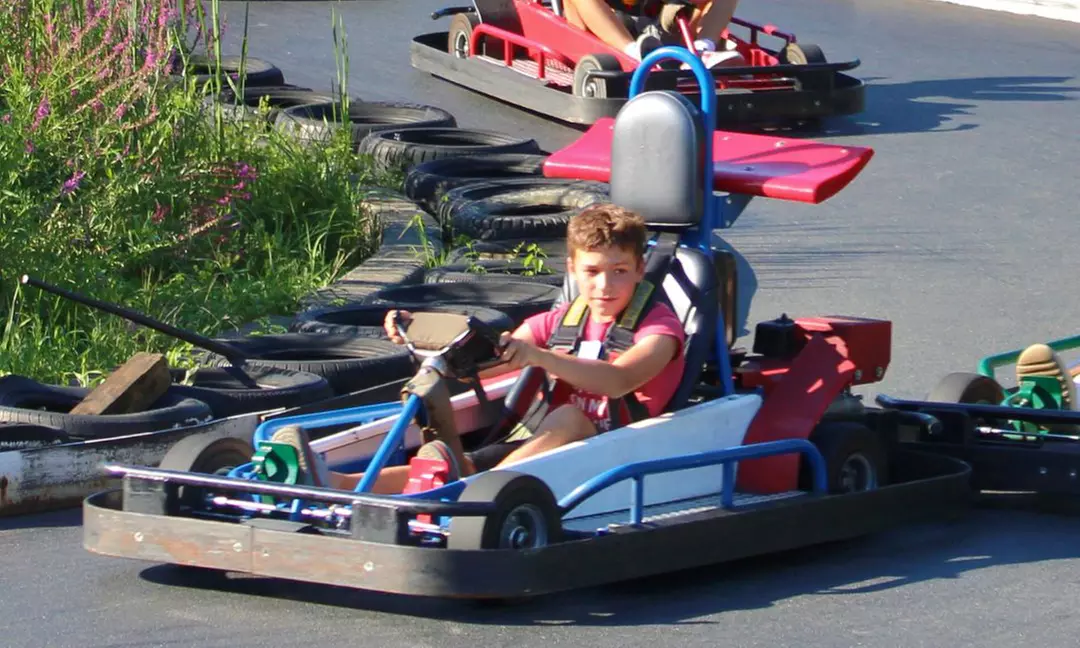 Enjoy Mini Golf for 2/4 or Fun Pass for 12 Rides & Attraction 