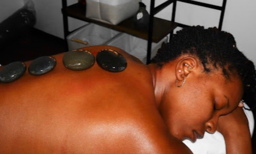Image 1: Relax with a 50 or 80 Minute Swedish Massage