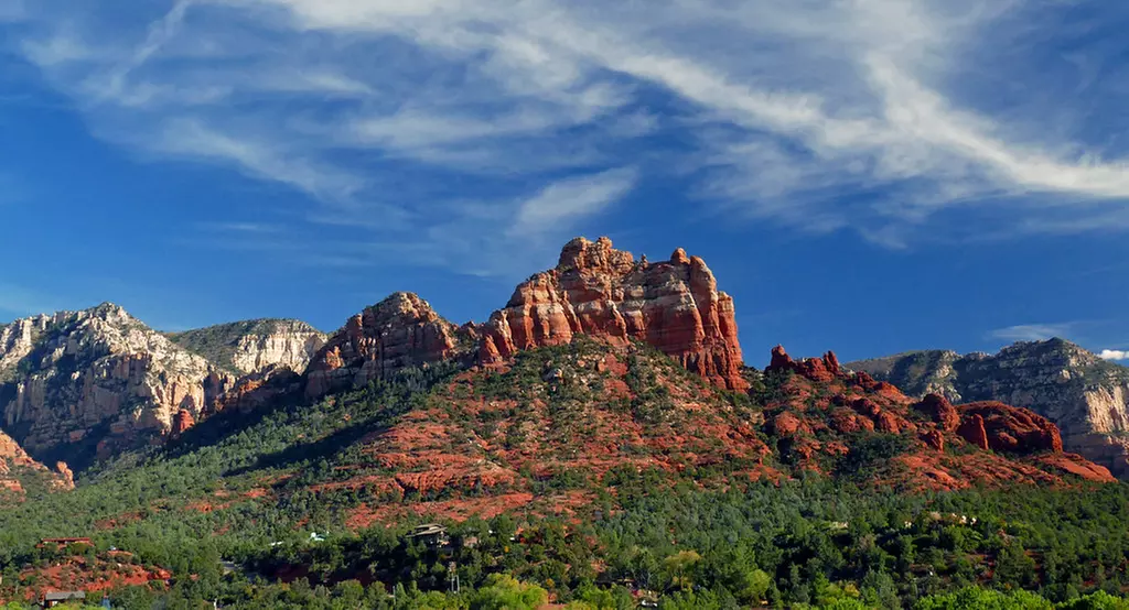 Guided Sedona, AZ Tours: Breathtaking Views & Expert Commentary