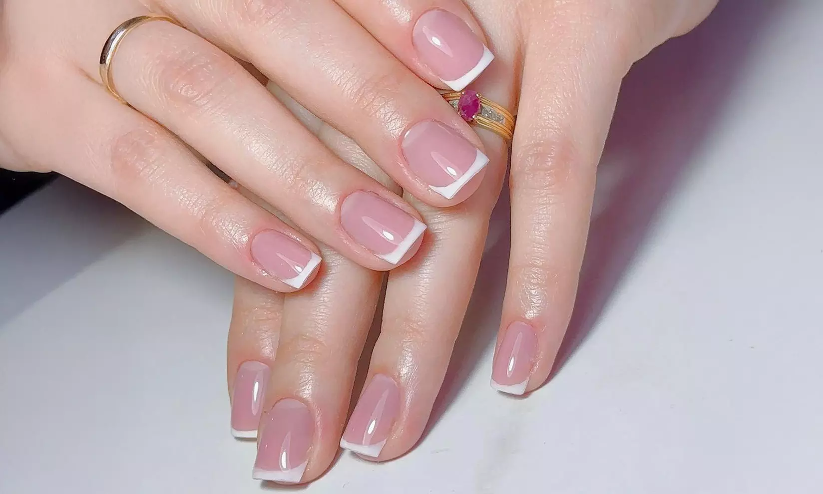 Pose de vernis semi-permanent mains ou/et pieds