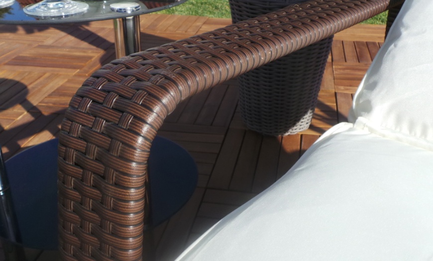 Image 9: Rattan-Effect Garden Lounger