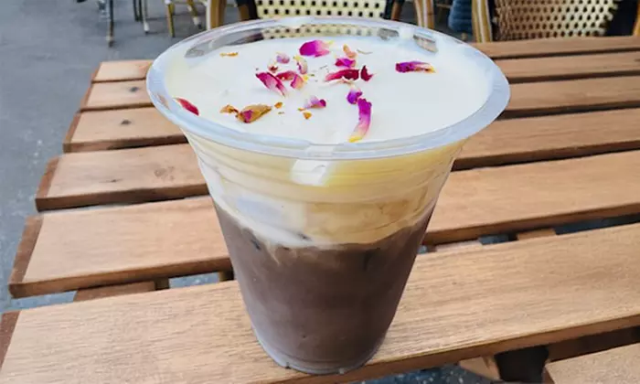 Delicious Japanese Meal with Matcha Drink or Coffee for 2 or 4 People