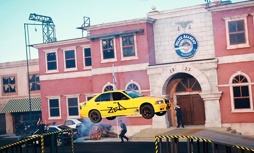 Image 3: 1 entrada para niño o adulto al Parque Warner + Zoo Aquarium de Madrid