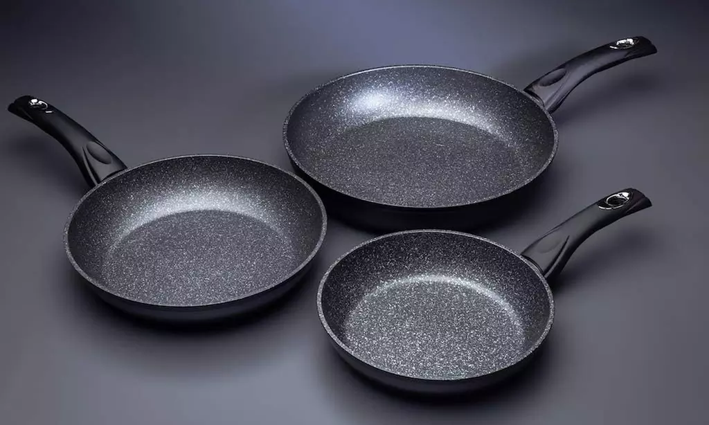 Juego de 3 sartenes con revestimiento de mármol, de RoyaltyLine