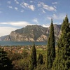 Image 1: Lago di Garda: colazione, mezza pensione o All Inclusive, Spa e bici
