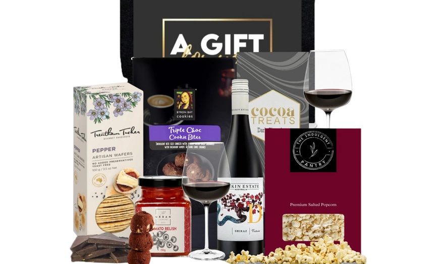 Image 8: Gift Hampers with Spirited Picks, Gourmet Treats & Pampering Goodies 