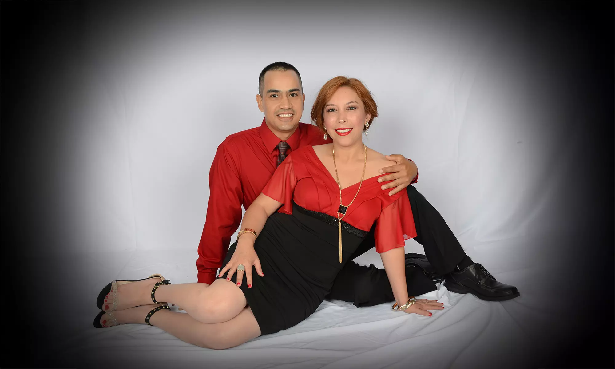 30-, or 60-minute In-Studio Photography Session with Photo Package