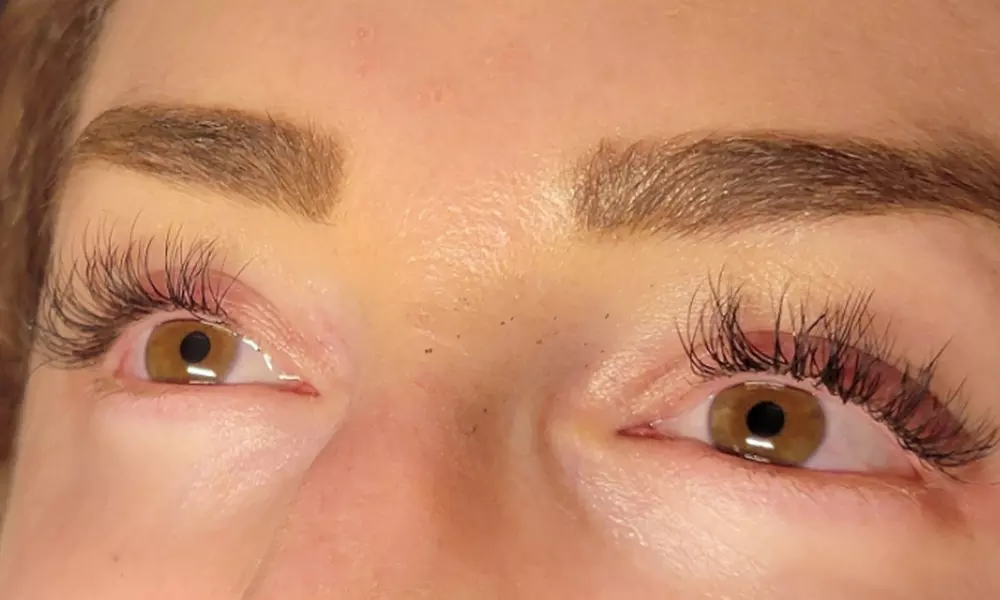 Enhance Your Look with Full Set of Classic or Light Volume Lashes
