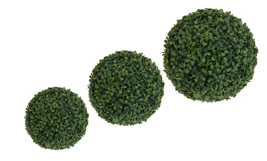 Image 2: Artificial Buxus Grass Ball