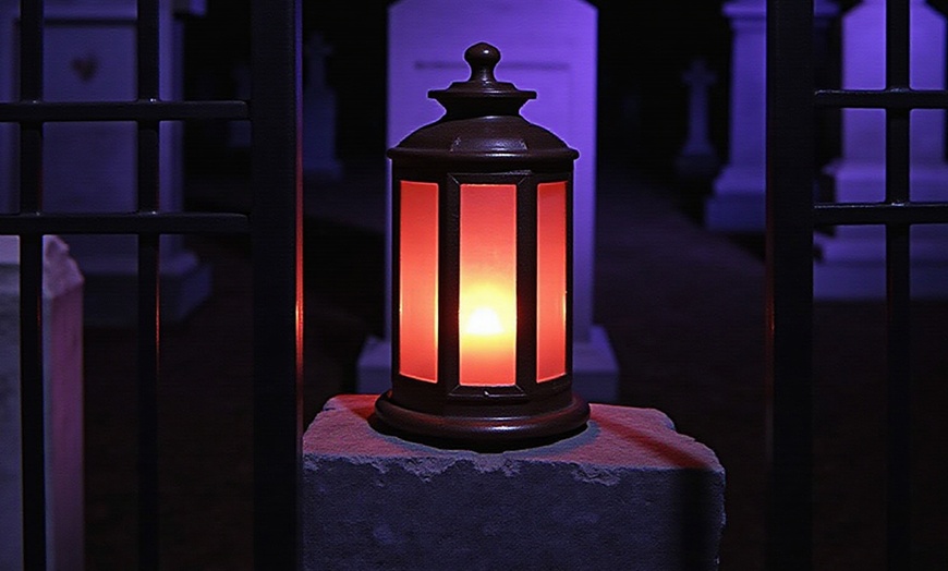 Image 4: Join the Spooky Fun with Haunted Hannibal Ghost Tour 
